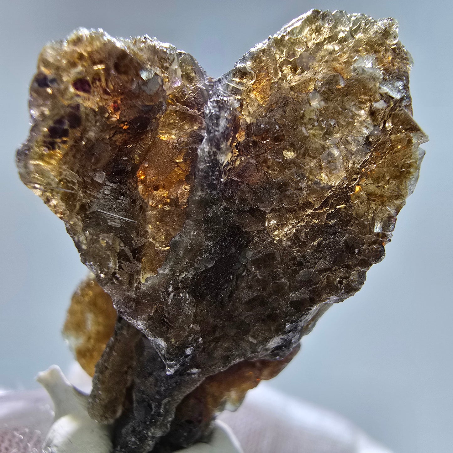 Phantom Fluorit Würfel braun, Muskovit Stufe Erongo, Namibia 41*28*21mm Sammlung