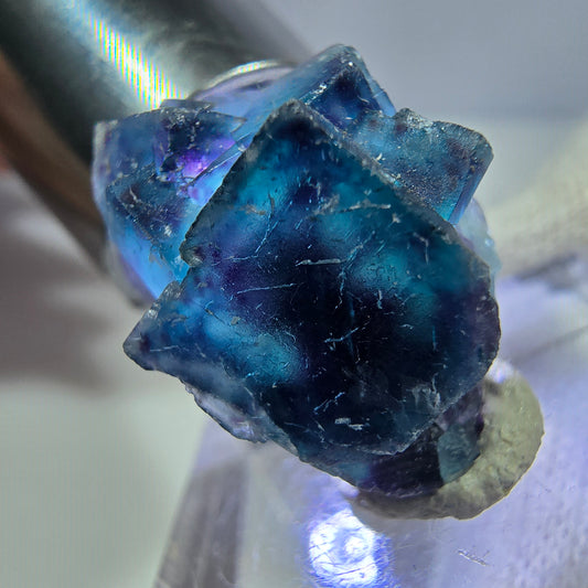 Spécimen de cube de fluorite fantôme, zonal – Nouvelle découverte ! Okorusu, Namibie, 22 x 14 x 11 mm