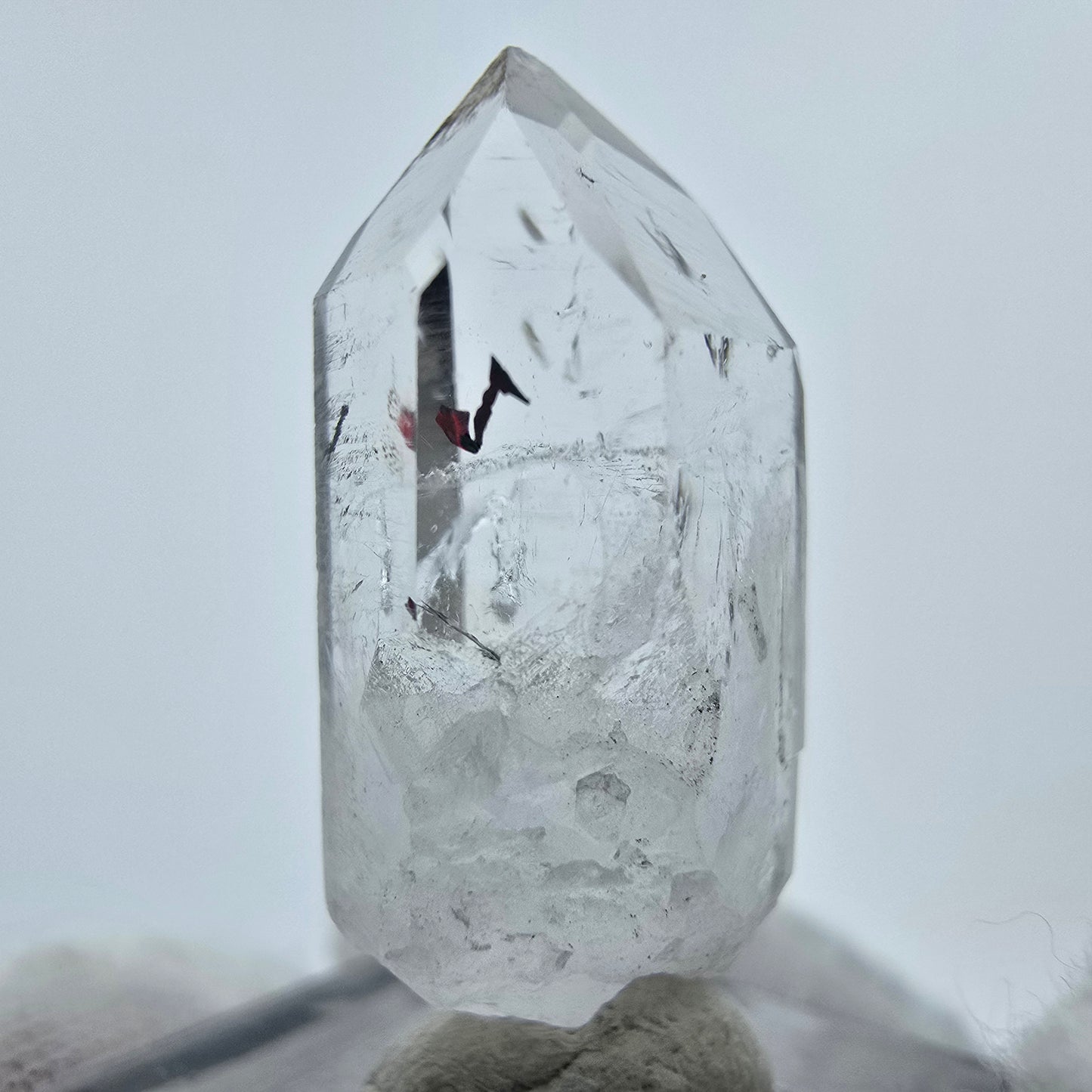 Klarer Harlekin Phantom Quarz Kristall Streep Mine, Goboboseb Namibia 28*12*10mm