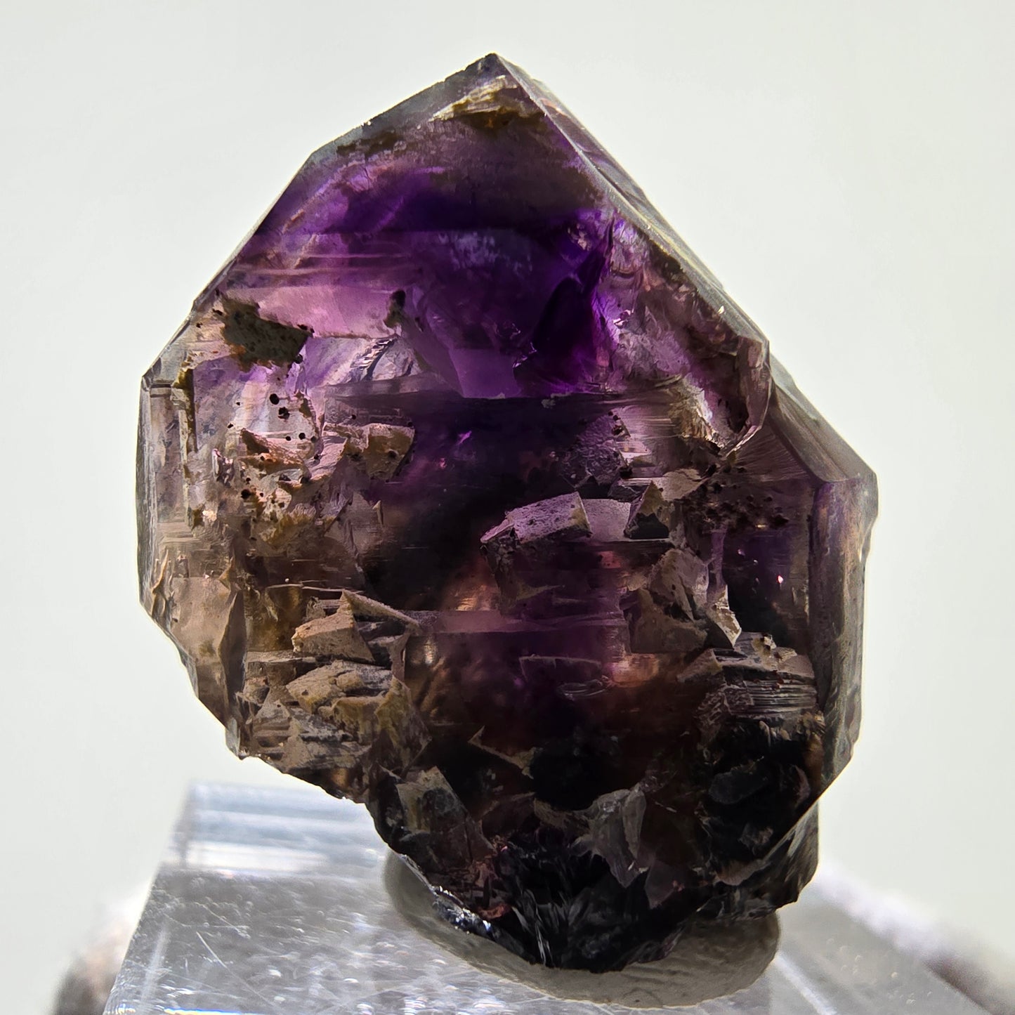Sceptre squelette en améthyste fantôme rare, pointe Brandberg, Namibie, 30 x 24 x 20 mm