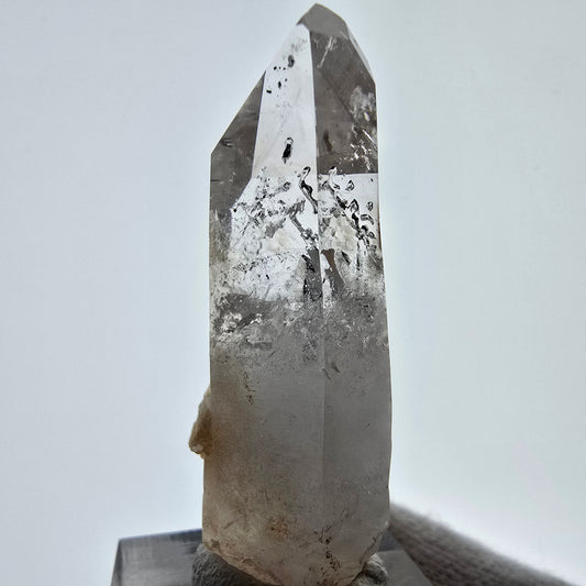 Sceptre de poche en quartz fumé fantôme squelette, Namibie, 51 x 20 x 17 mm