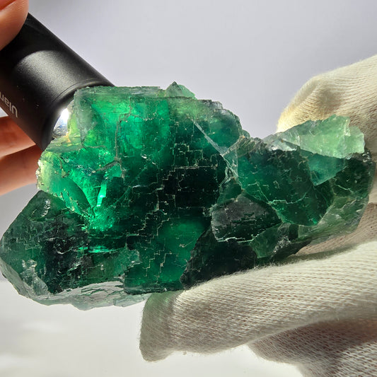 Grand cube de fluorite fantôme vert étagé Okorusu Namibie 94 x 58 x 46 mm