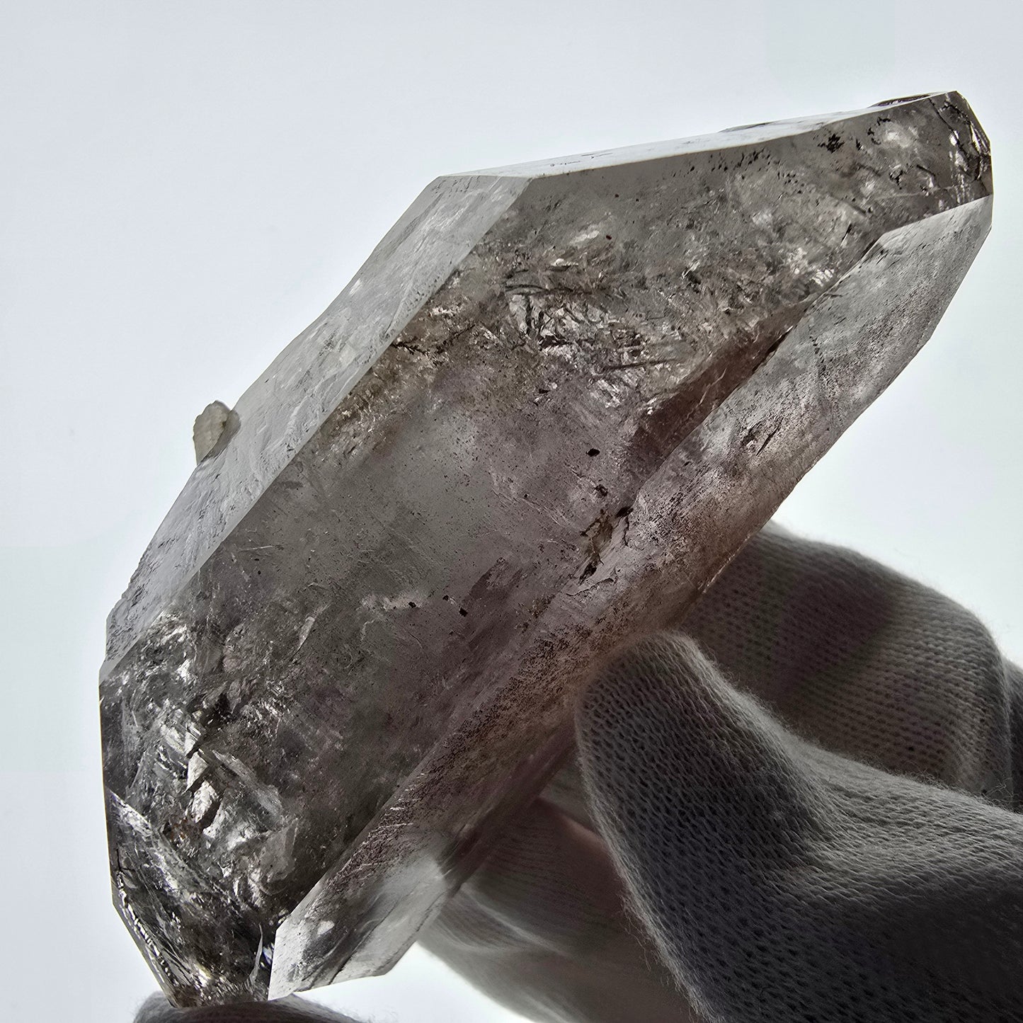Sceptre fantôme squelette en quartz fumé DT, poche Saint-Valentin en calcite UV, Namibie 97 x 44 x 37 mm