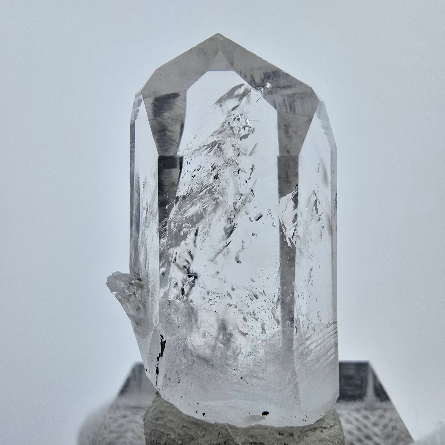 Enhydro Lemurian Phantom Quarz Spitze Streep Mine, Goboboseb, Namibia 34*17*16mm