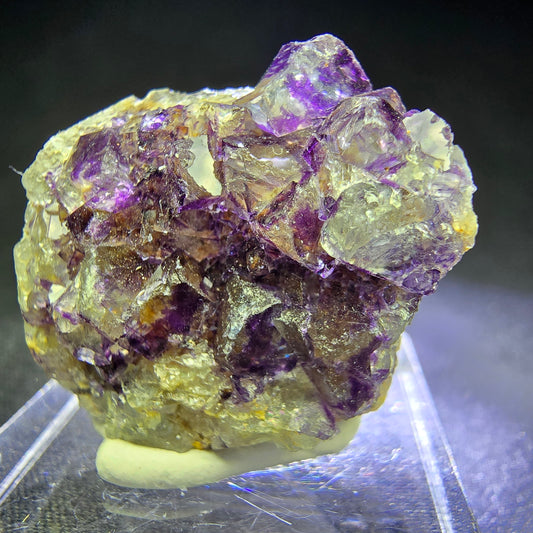 Cube de fluorite Zonar transparent, violet et blanc, 28x21x12mm, Okorusu, Collection namibie