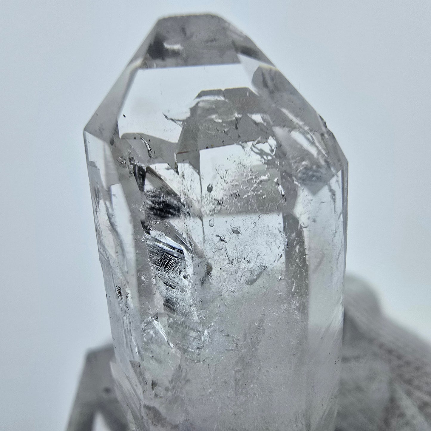 Klare Phantom Amethyst Quarz Spitze Streep Mine, Goboboseb, Namibia 29*15*12mm