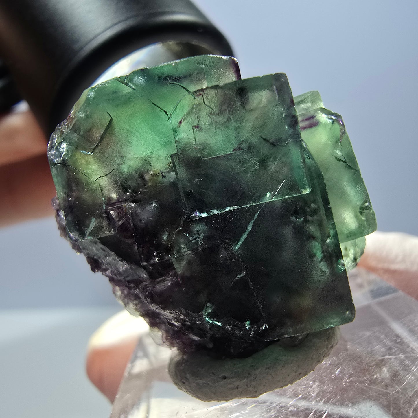 Spécimen de cube de fluorite fantôme, parqueté vert violet Okorusu, Namibie 26*25*16 mm