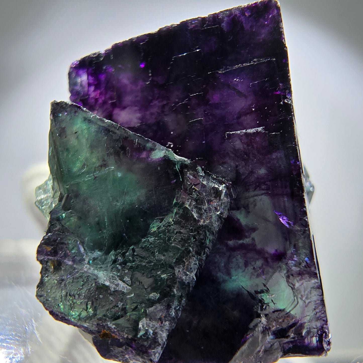 Rare spécimen de cube de fluorite fantôme, vert zonal et violet, Okorusu, Namibie, 25 x 23 x 22 mm