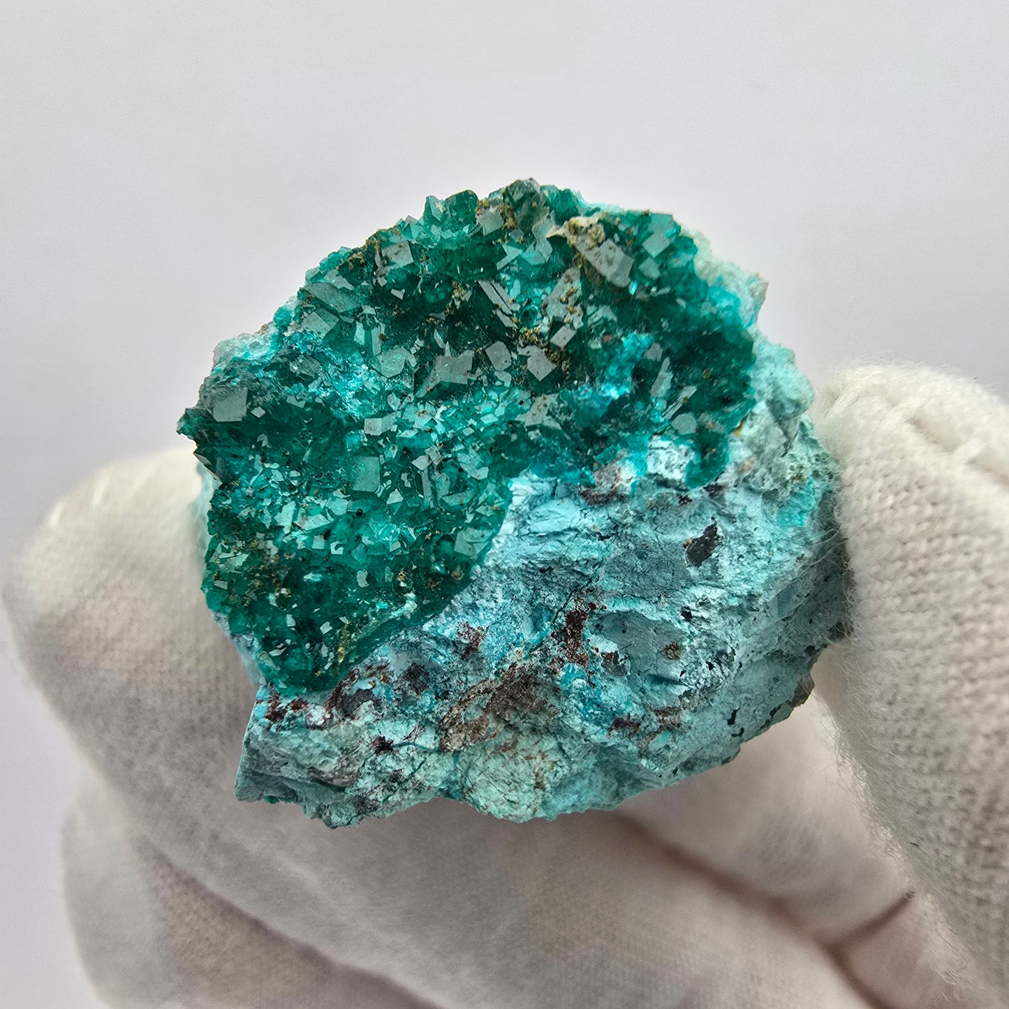 Dioptase rare sur le stade Marix Kaokoveld, Namibie 32*24*18mm Collection de minéraux