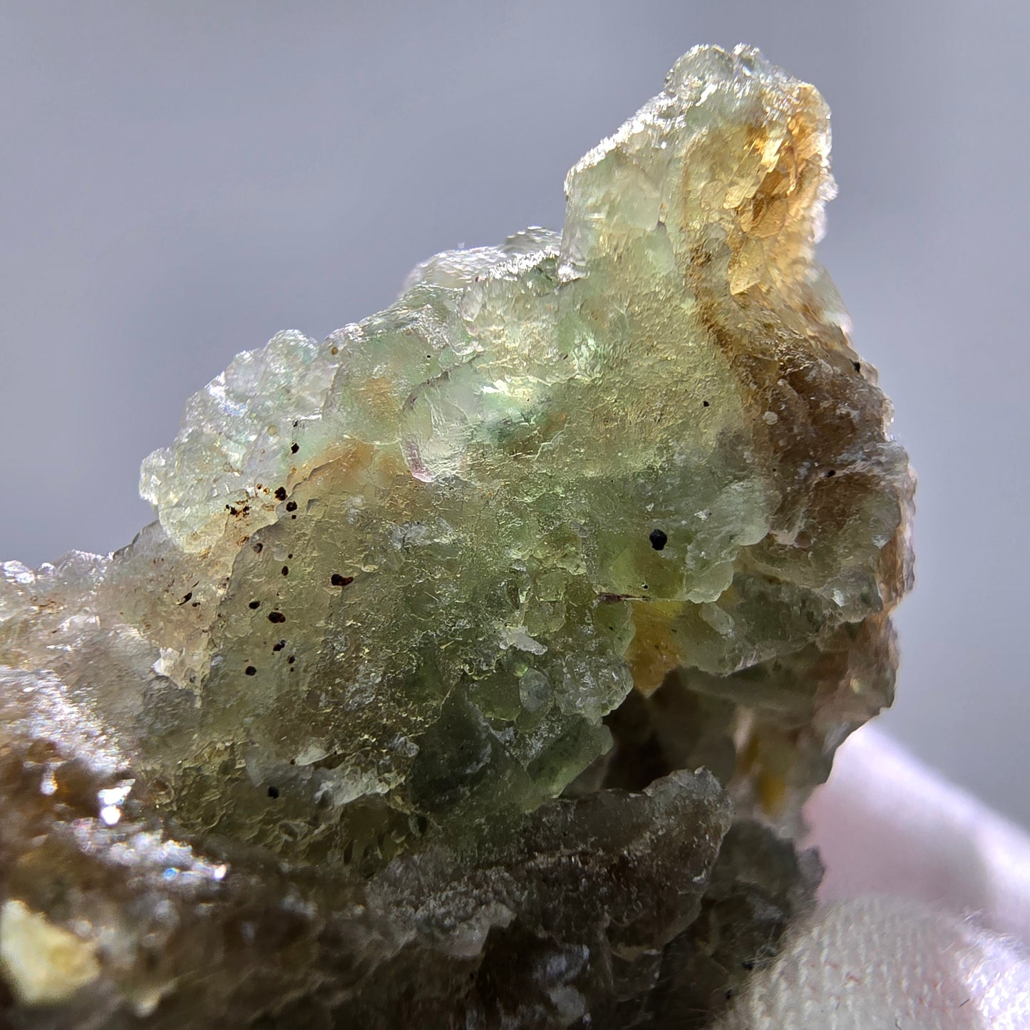 Phantom Fluorit Würfel grün braun, Muskovit Stufe Erongo, Namibia 50*38*25mm