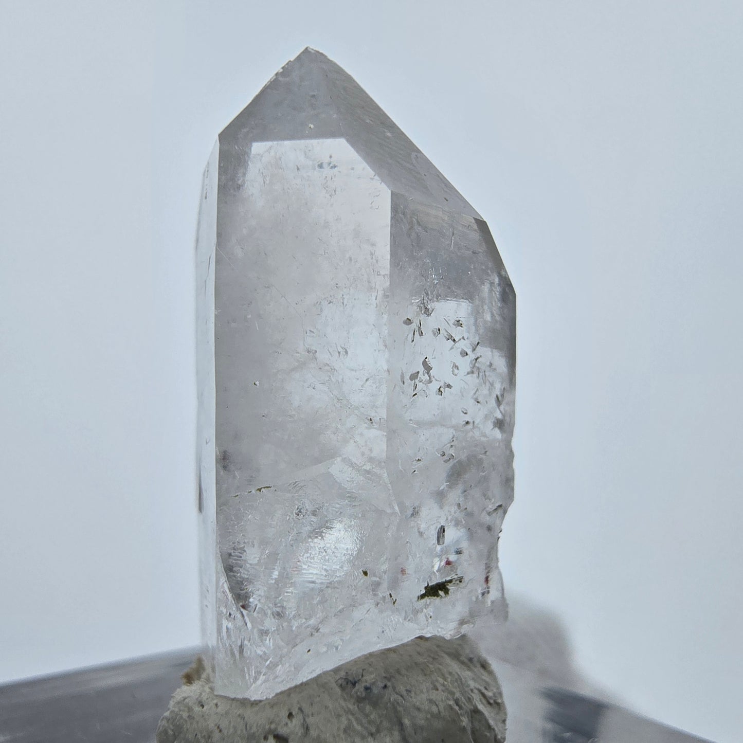 Harlekin Phantom Quarz Kristall Streep Mine, Goboboseb, Namibia 28*18*11mm