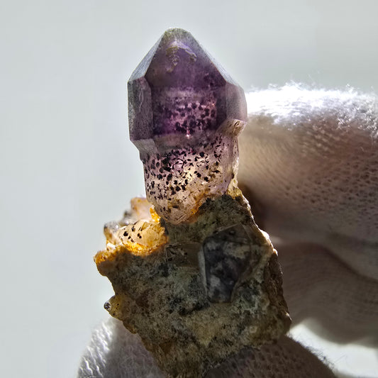Seltene Phantom Amethyst Zepter auf Matrix Stufe Brandberg, Namibia 45*33*19mm