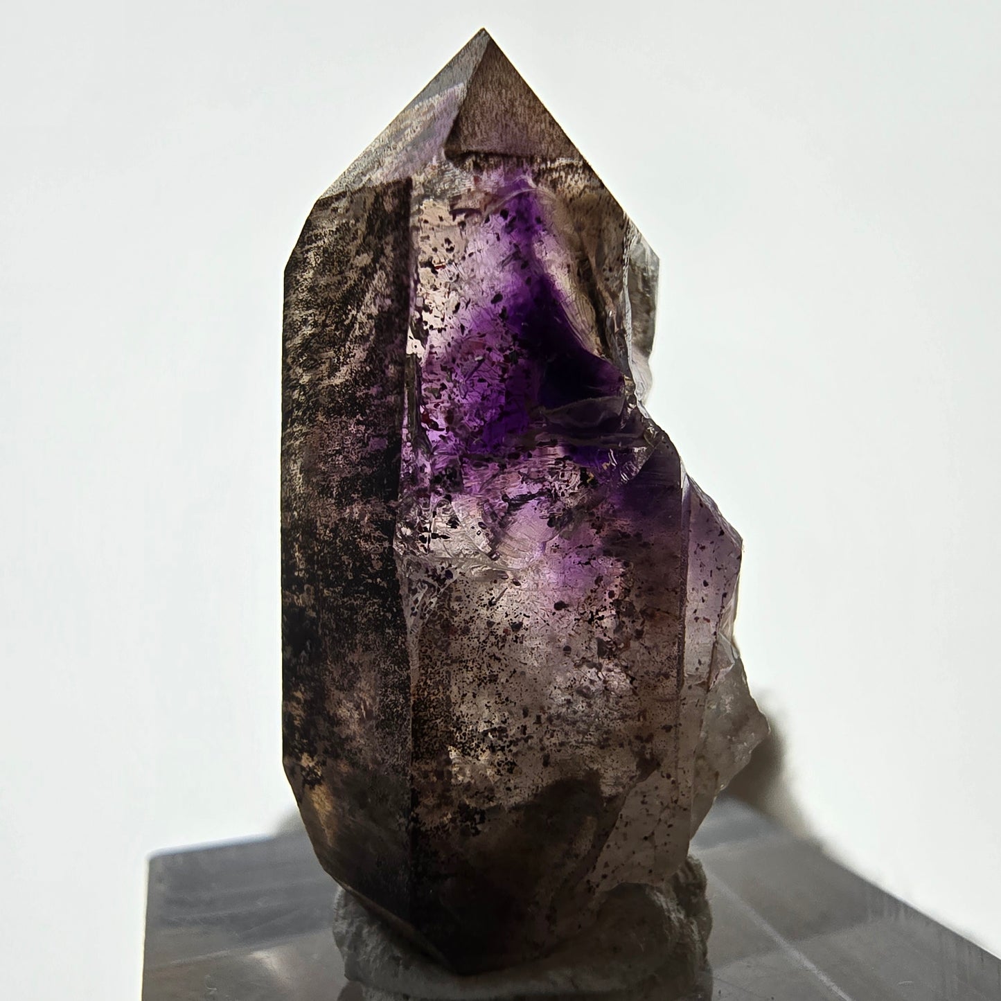 Améthyste fantôme rare DT Scepter Point Brandberg, Namibie 33*17*11mm