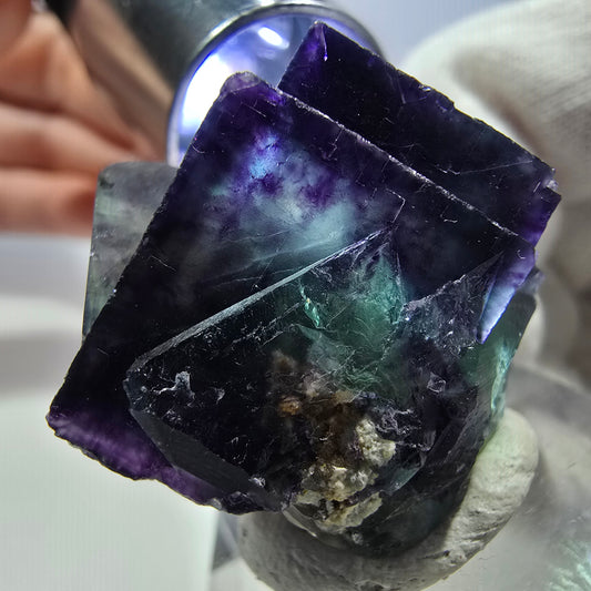 Spécimen de cube de fluorite fantôme transparente, vert-violet zonal, Okorusu, Namibie, 29 x 22 x 23 mm