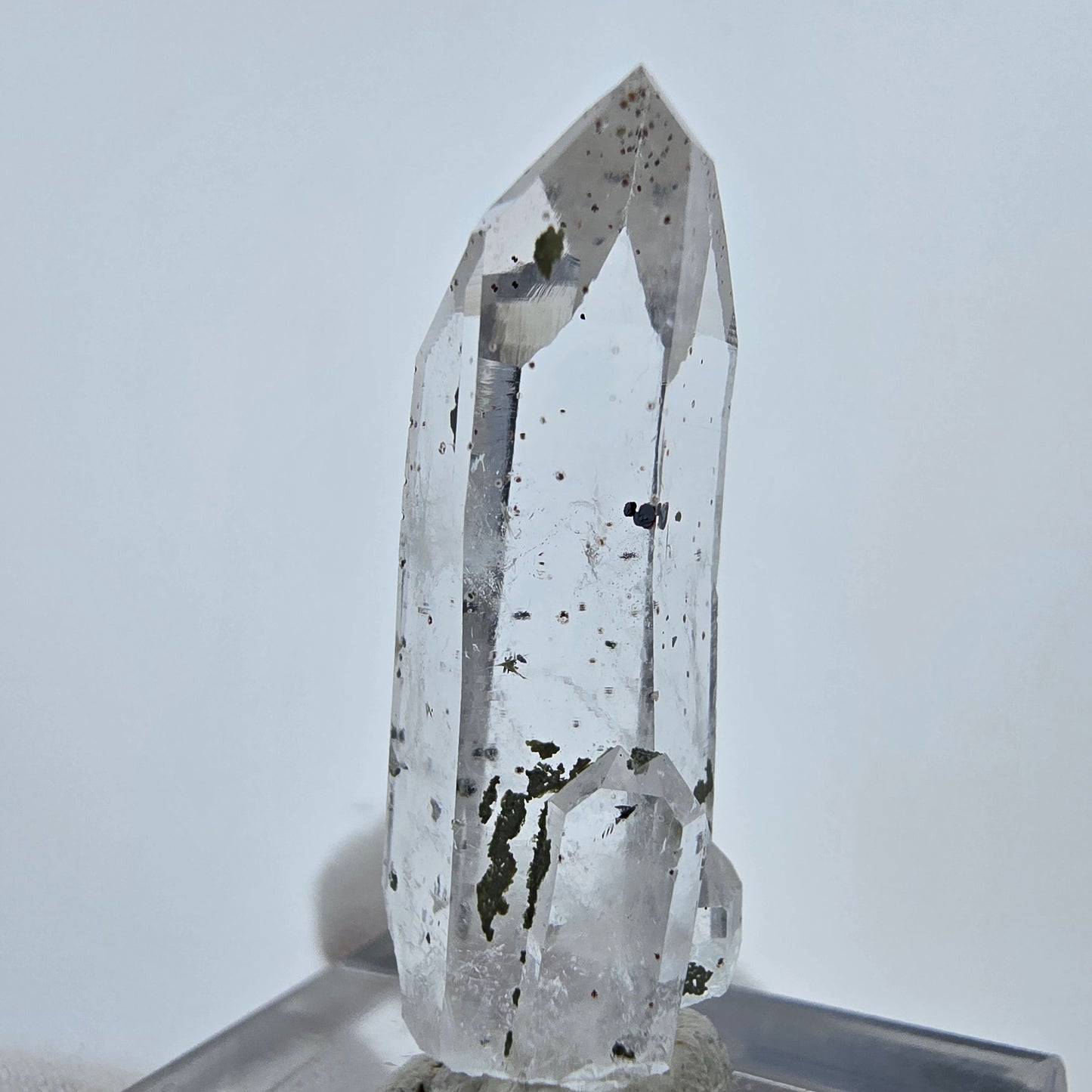 Klarer Hämatit Quarz Kristall Streep Mine, Goboboseb, Namibia 32*11*10mm