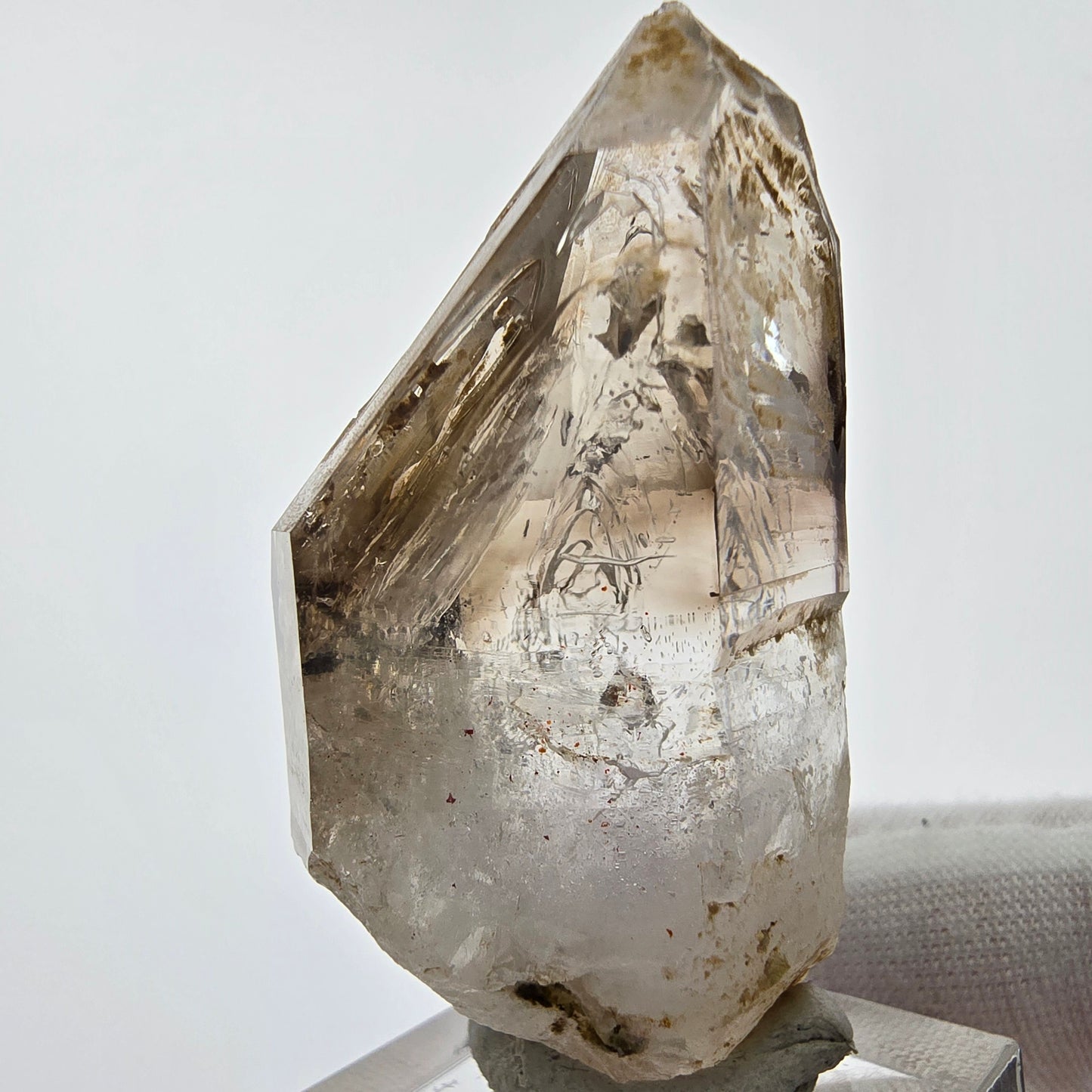 Enhydro Phantom Smoky Quartz Sceptre Tip 2x Bubble Goboboseb, Namibie 50*26*20mm