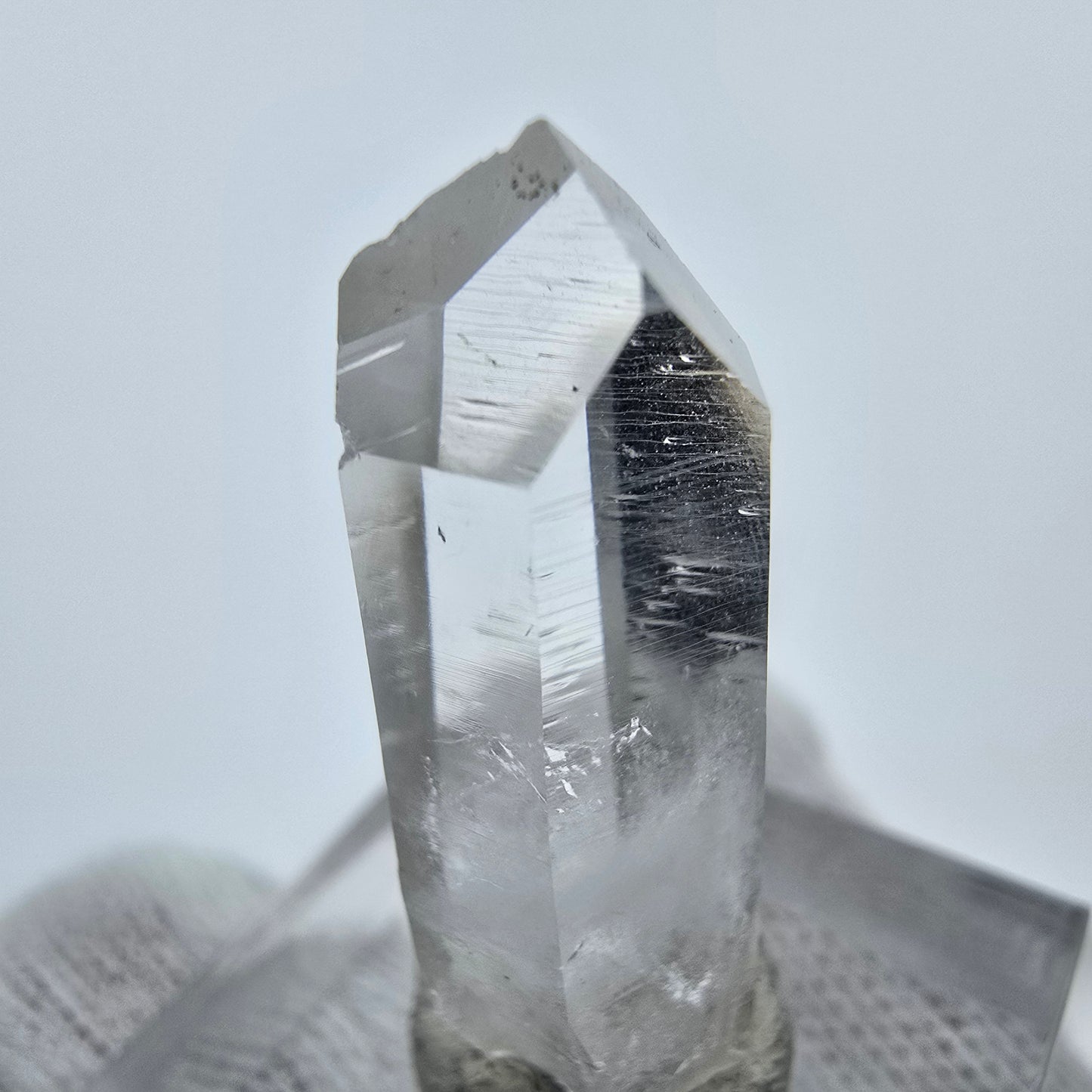 Klarer Phantom Hämatit Quarz Kristall Streep Mine, Goboboseb, Namibia 31*11*9mm