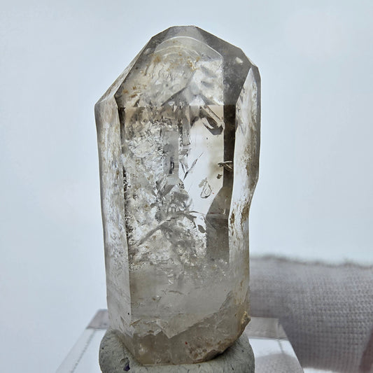 Enhydro Phantom Rauchquarz Zepter Spitze 2x Blase (große Blase) Goboboseb, Namibia