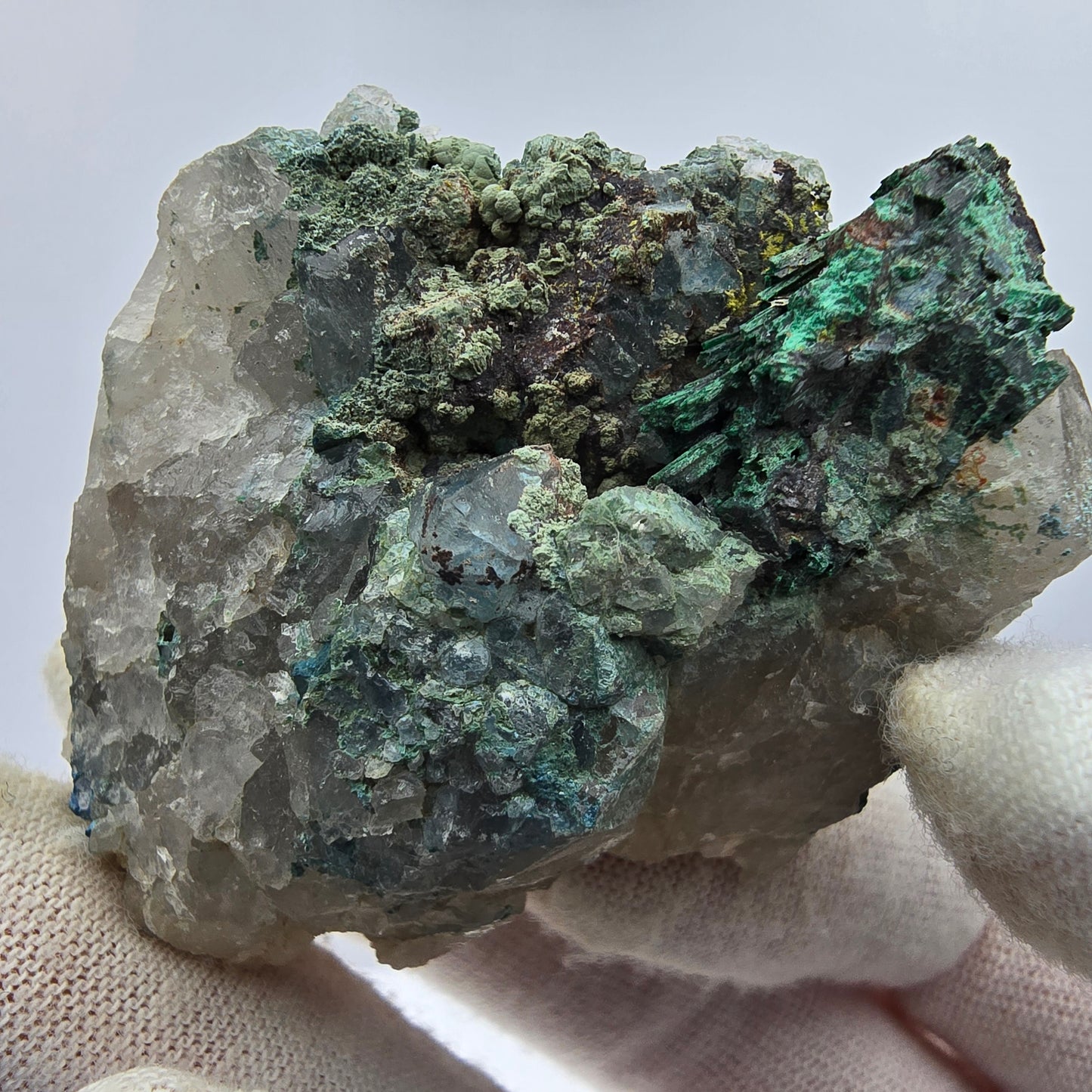 Spécimen rare de malachite, chrysocolle sur quartz Kaokoveld, Namibie 56*45*18mm