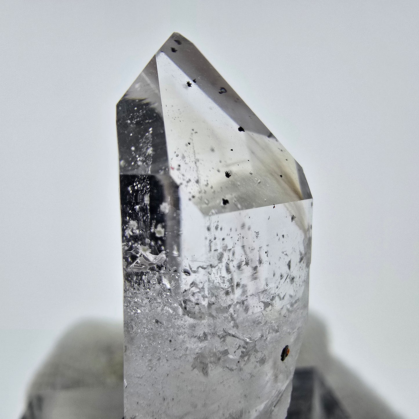 Cristal d'améthyste hématite fantôme Streep Mine, Goboboseb, Namibie 31 x 15 x 13 mm