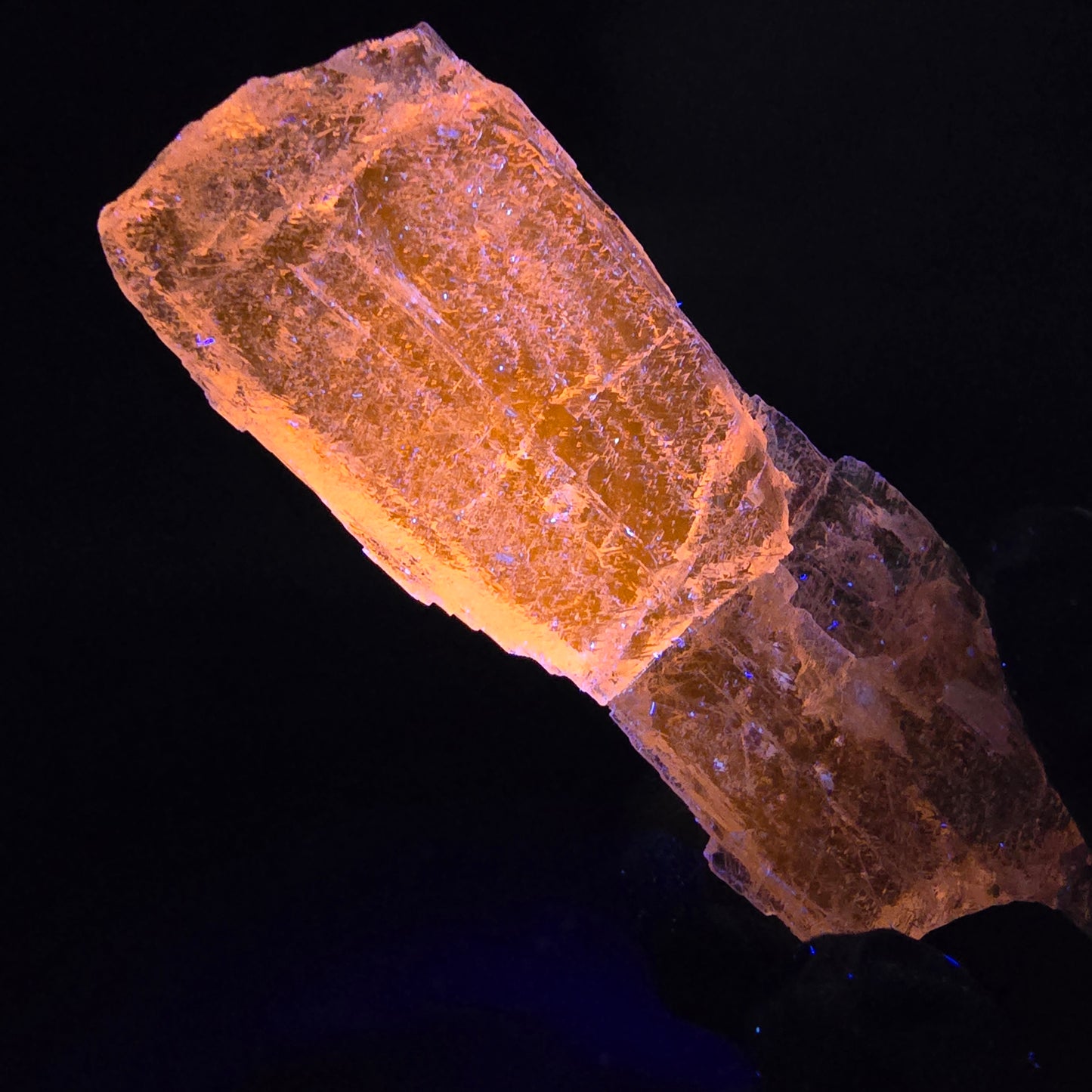 Seltener Kunzit X Spodumen Kristall rosa UV Mineral 80*26*5mm aus Brasilien