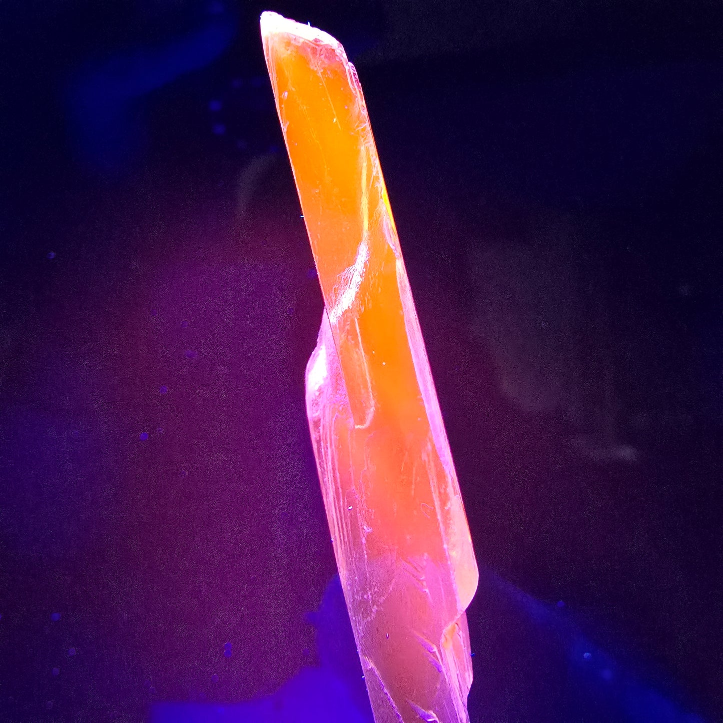 Seltener Kunzit X Spodumen Kristall weiß UV Mineral 91*10*7mm aus Brasilien