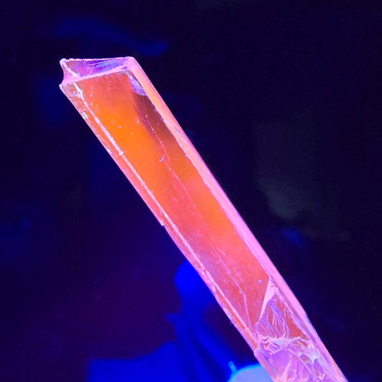 Seltener Kunzit X Spodumen Kristall weiß UV Mineral 55*5*4mm aus Brasilien