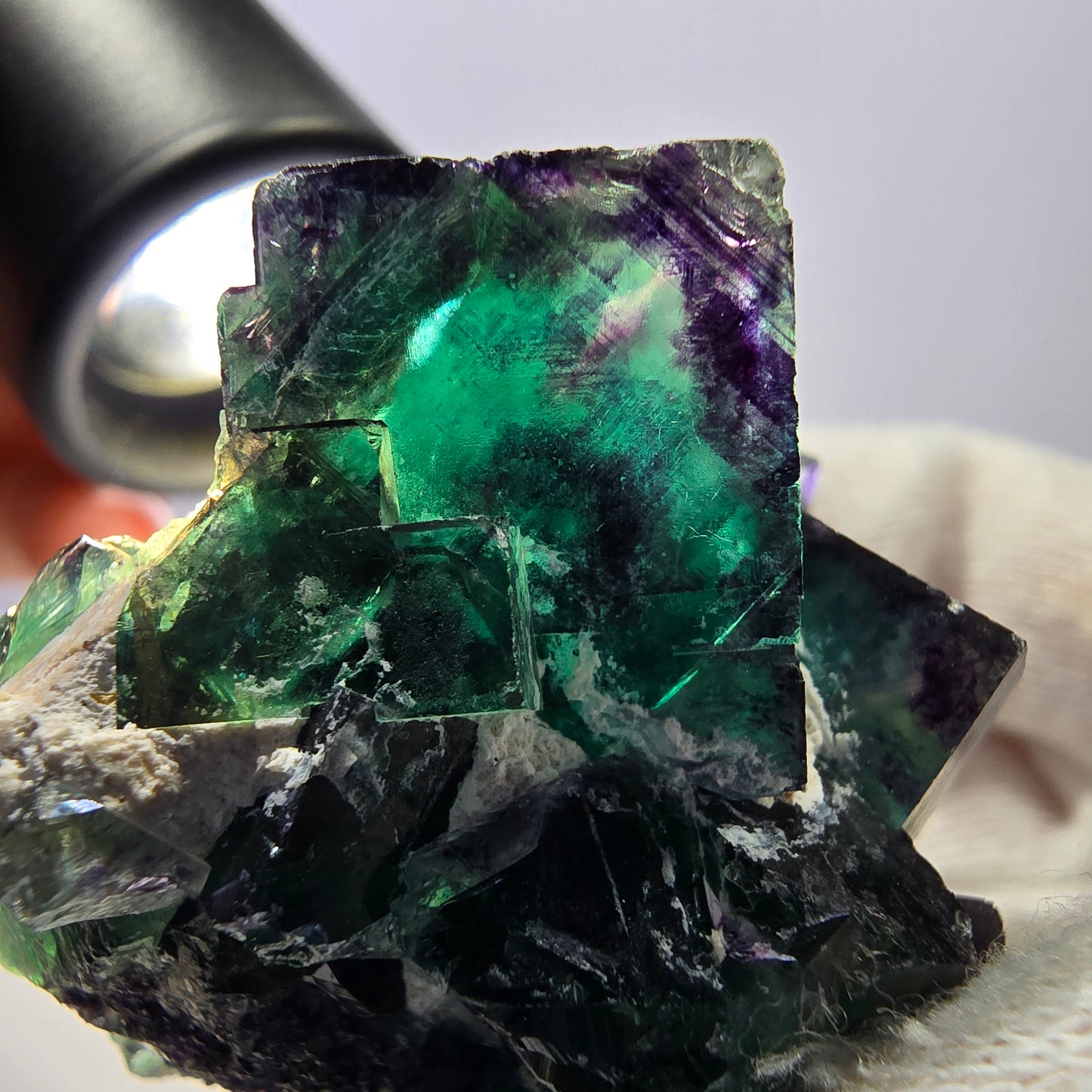 Rare spécimen de cube de fluorite fantôme, vert-violet, Okorusu, Namibie, 52 x 45 x 38 mm