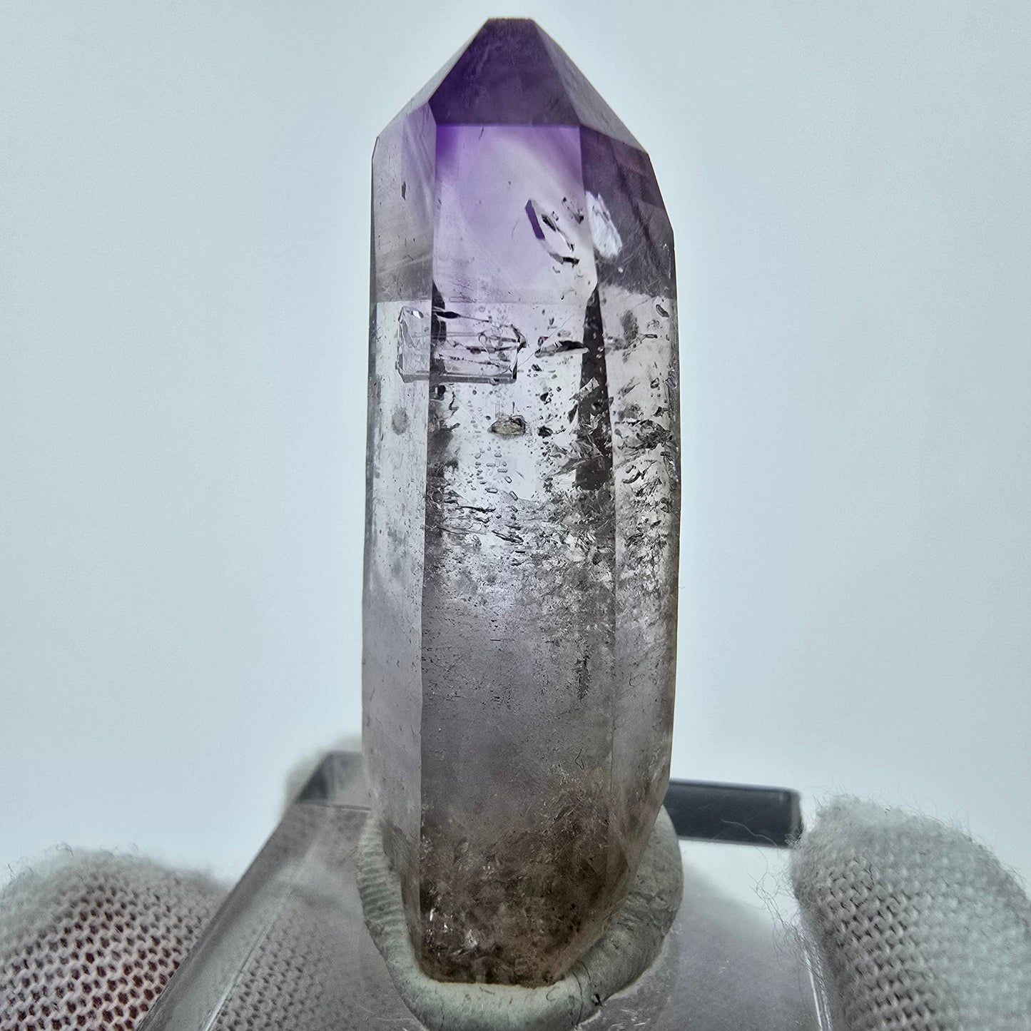 Cristal d'améthyste fantôme transparent Goboboseb, Namibie 41*15*11mm Collection
