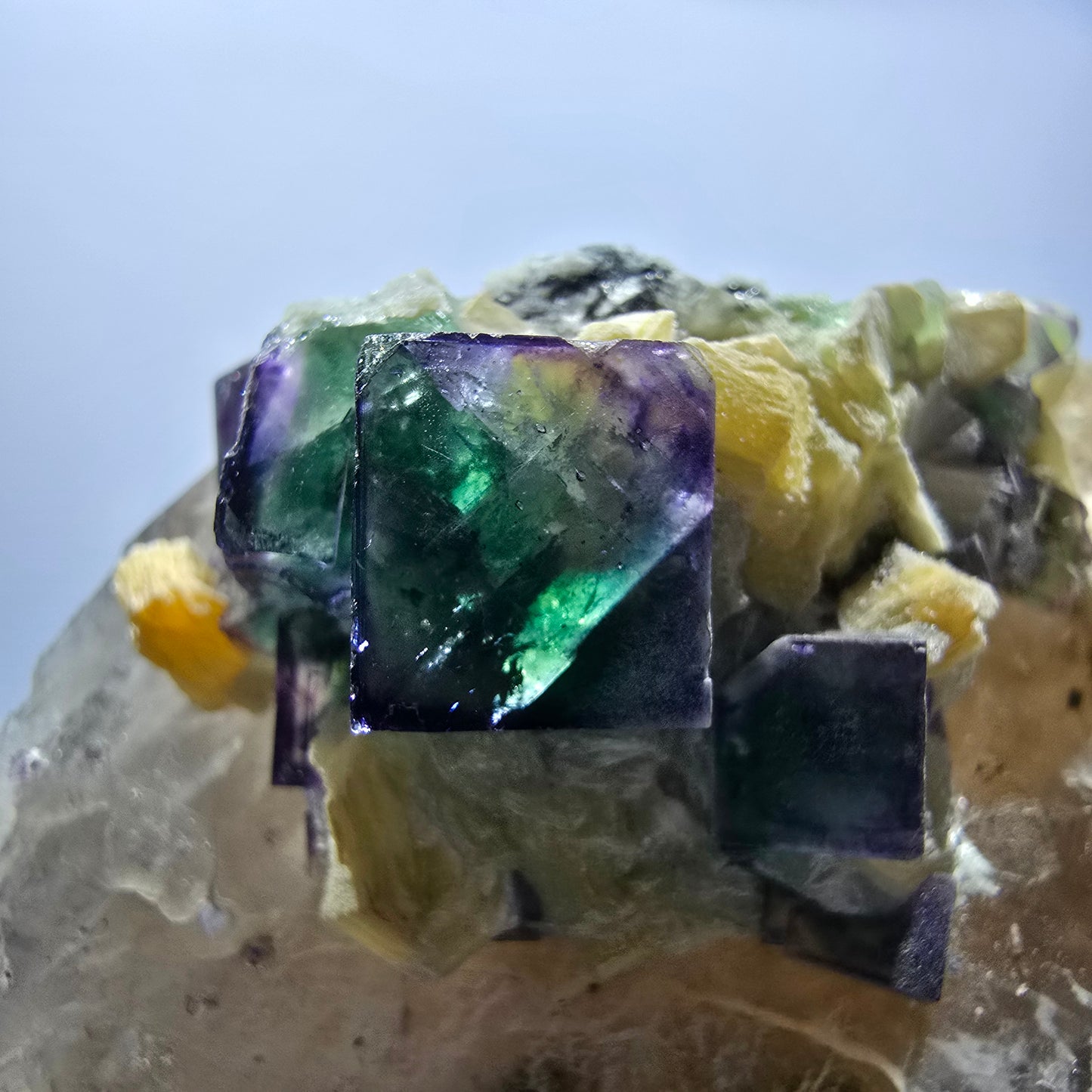 Phantom Fluorit zonal Rauchquarz Hyalit Muskovit Stufe Erongo Namibia 92*72*60mm
