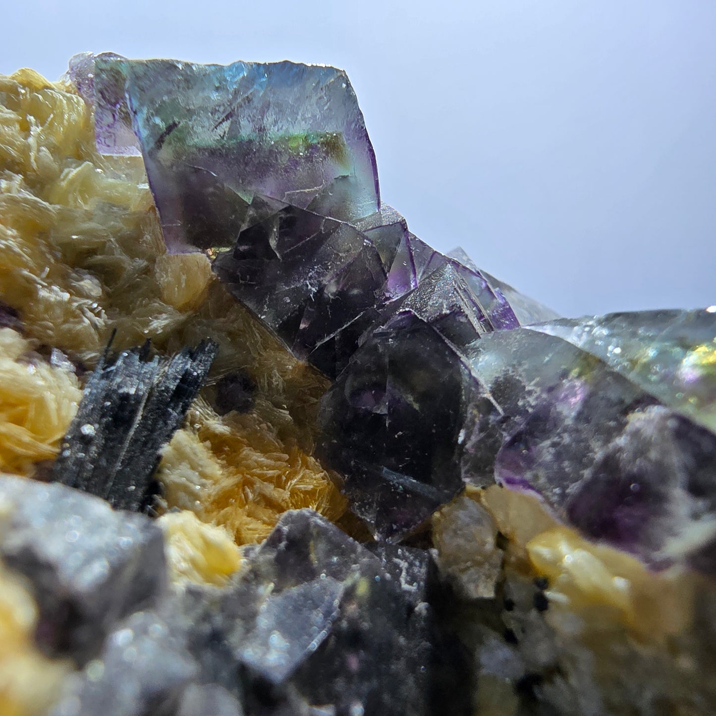 Bunte Phantom Fluorit Würfel Schörl Turmalin Muskovit Erongo, Namibia 72*58*48mm