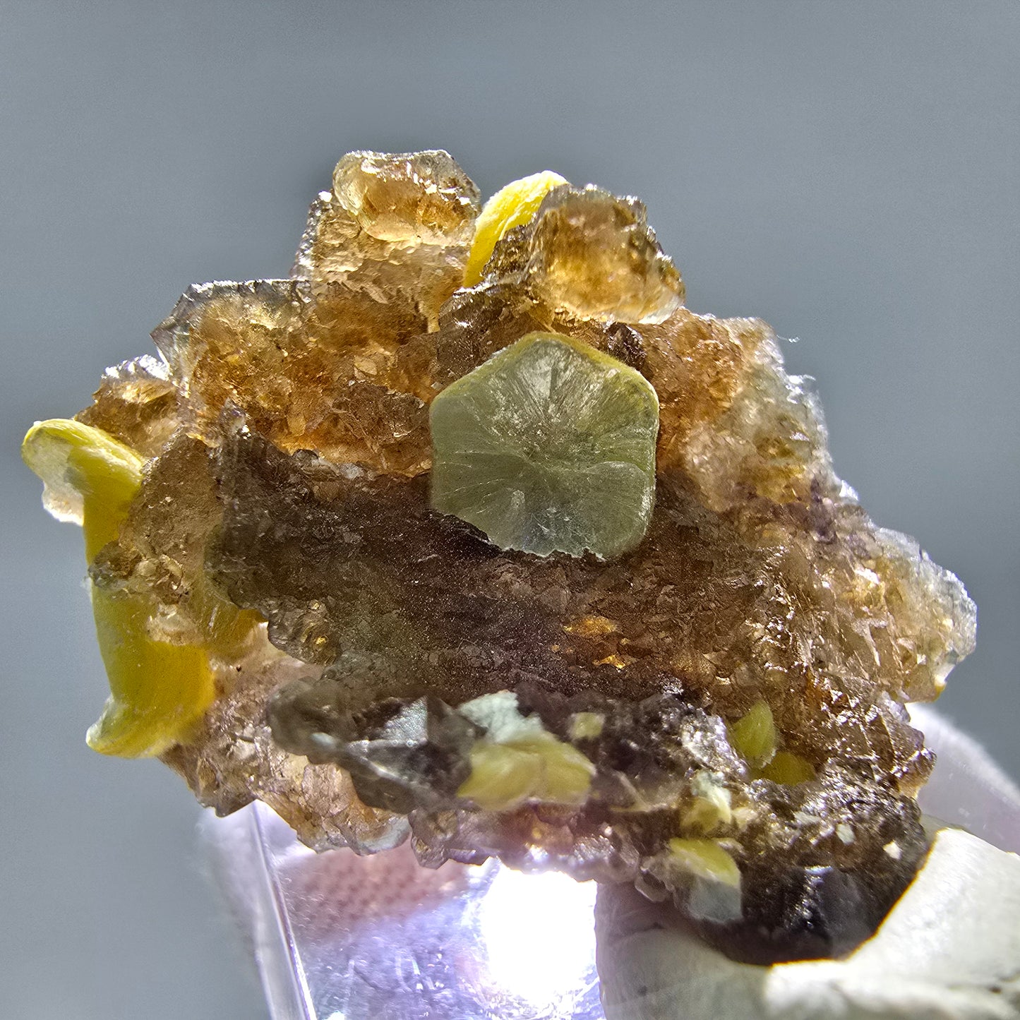 Phantom Fluorit Würfel grün braun, Muskovit Stufe Erongo, Namibia 34*25*17mm