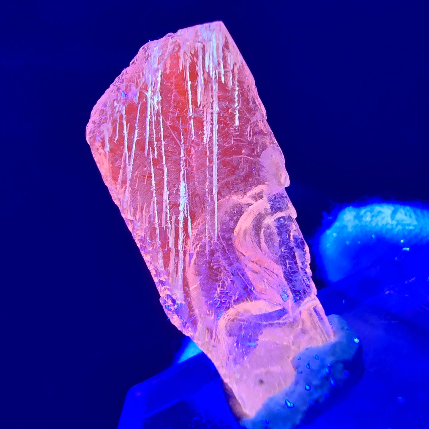 Seltener Kunzit X Spodumen Kristall weiß UV Mineral 29*13*4mm aus Brasilien