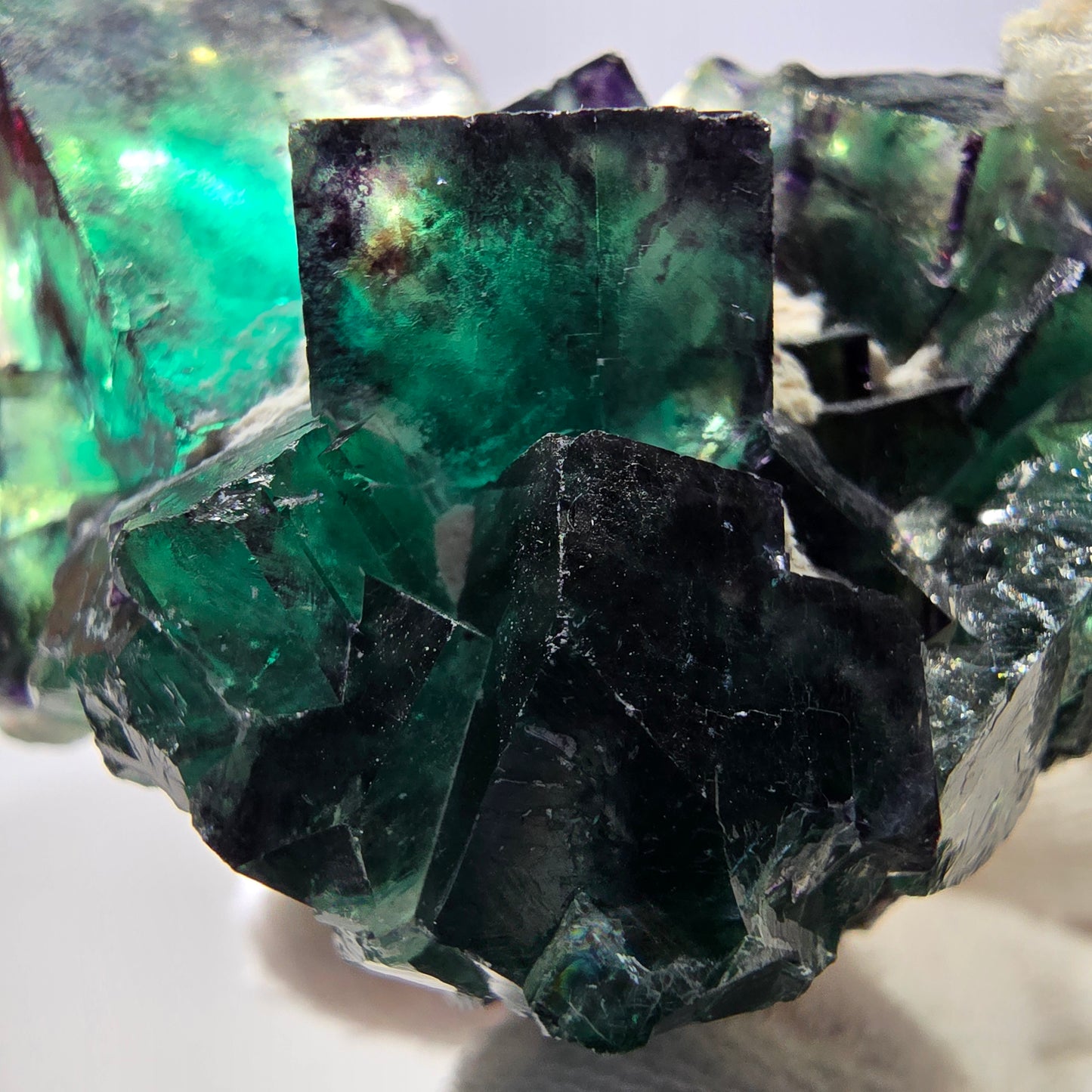Rare spécimen de cube de fluorite fantôme, vert-violet, Okorusu, Namibie, 52 x 45 x 38 mm