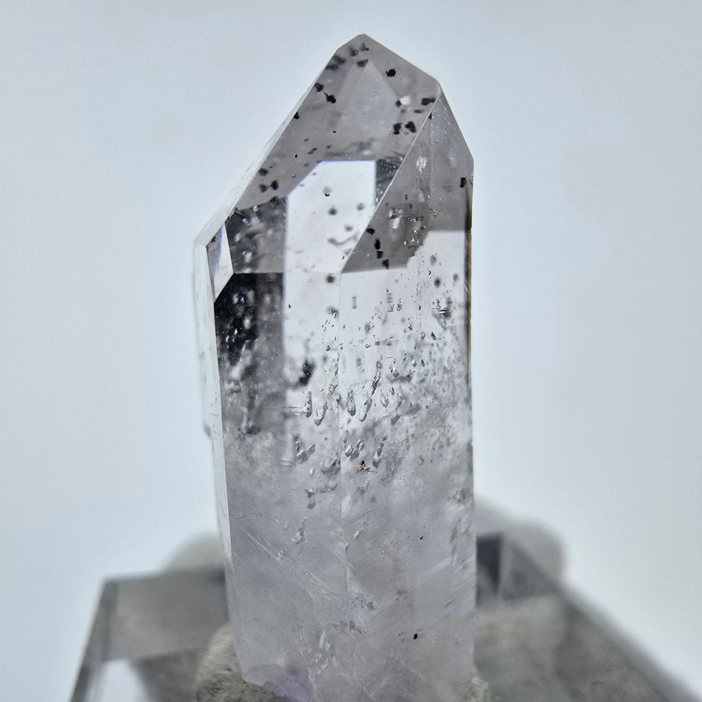 Cristal d'améthyste hématite fantôme Streep Mine, Goboboseb, Namibie 31 x 15 x 13 mm