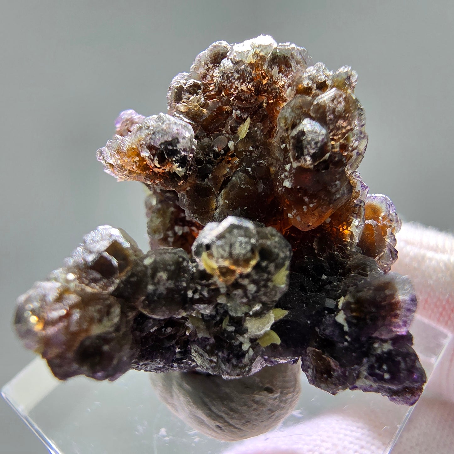 Phantom Fluorit Würfel lila braun, Muskovit Stufe Erongo, Namibia 30*30*25mm