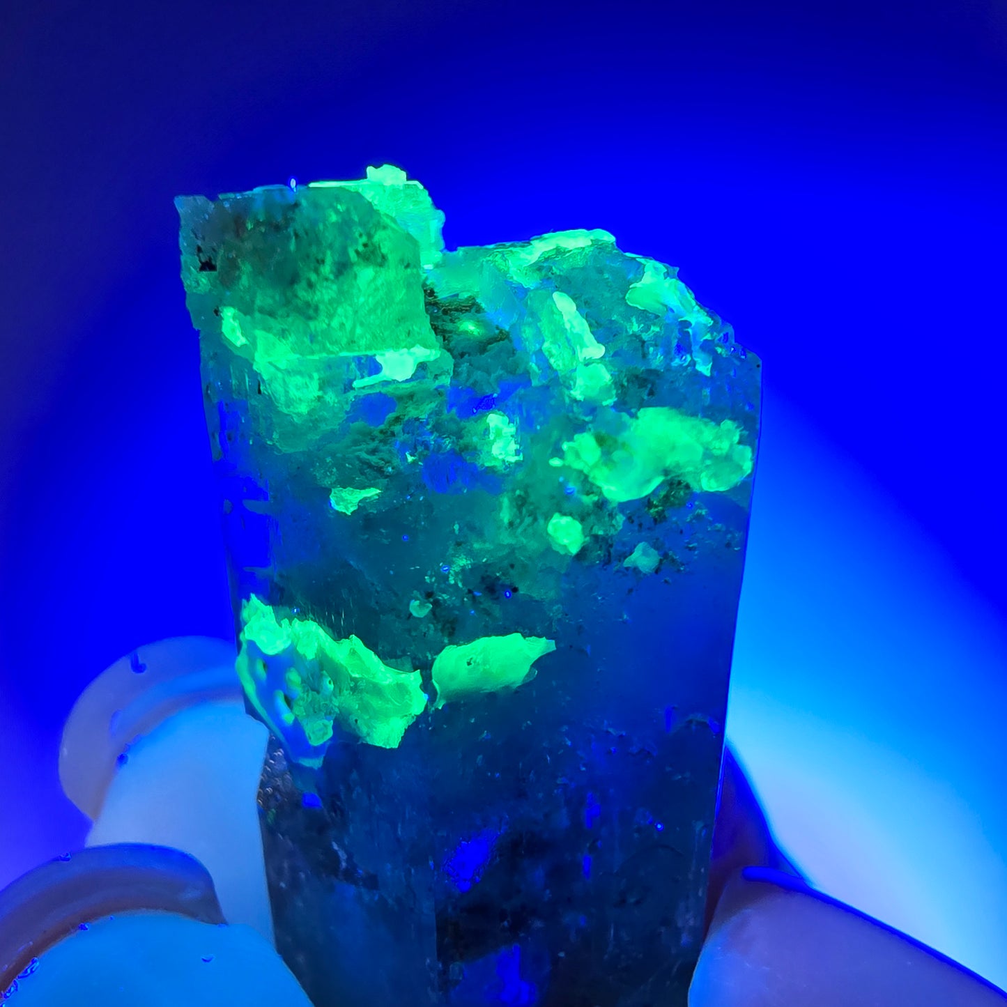 Seltener Aquamarin X mit Hyalit Erongo, Namibia 33*16*15mm