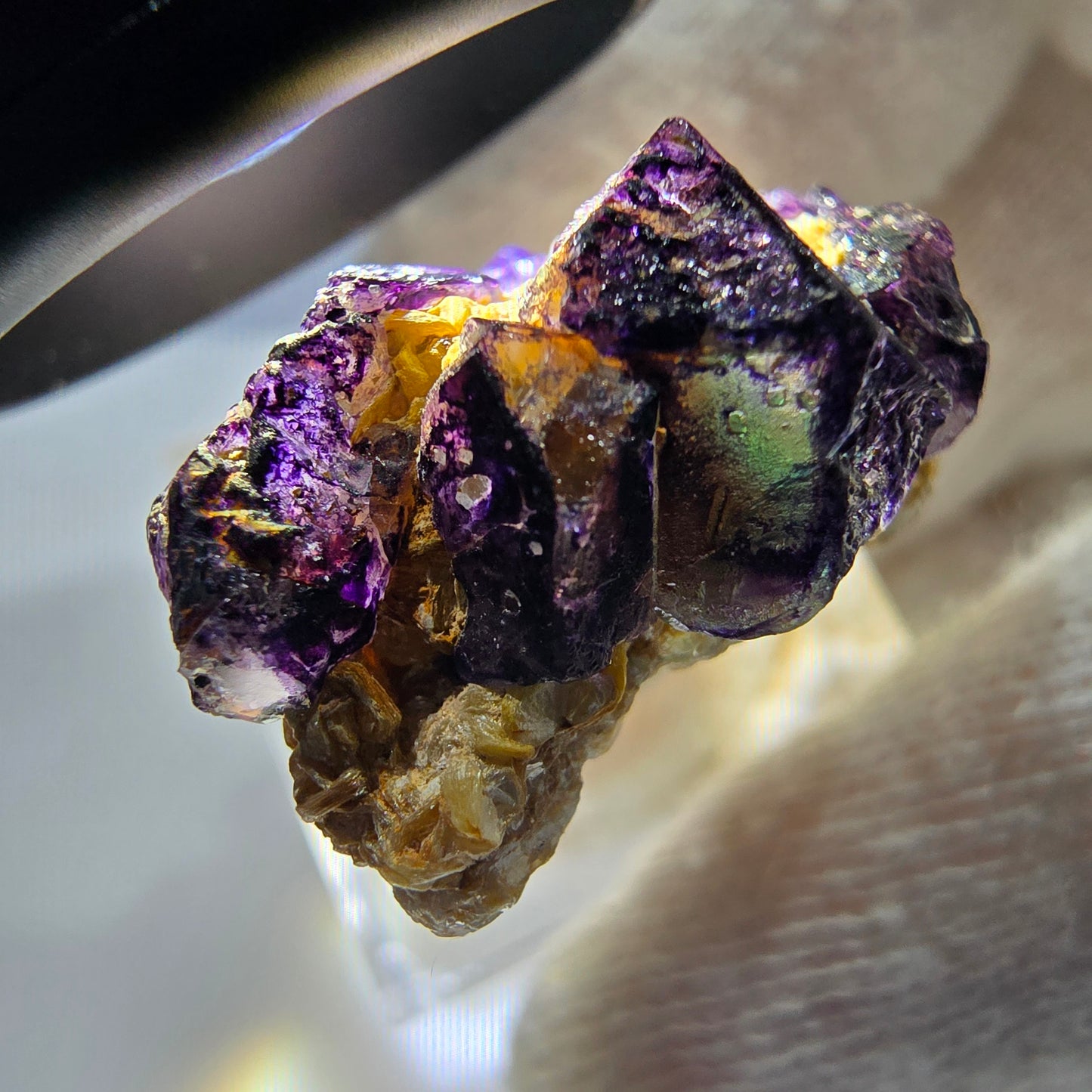 Cube de fluorite fantôme zonal, spécimen de muscovite, Erongo, Namibie, 35 x 26 x 13 mm