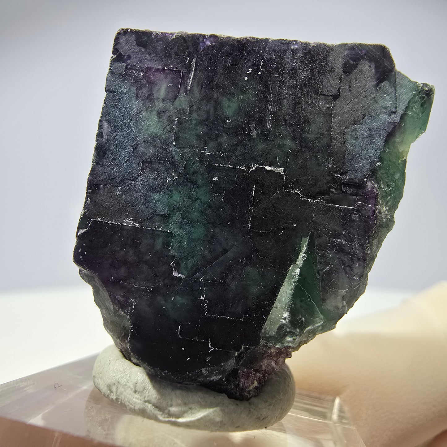 Rare cube de fluorite fantôme parqueté vert violet Okorusu Namibie 31*27*21mm