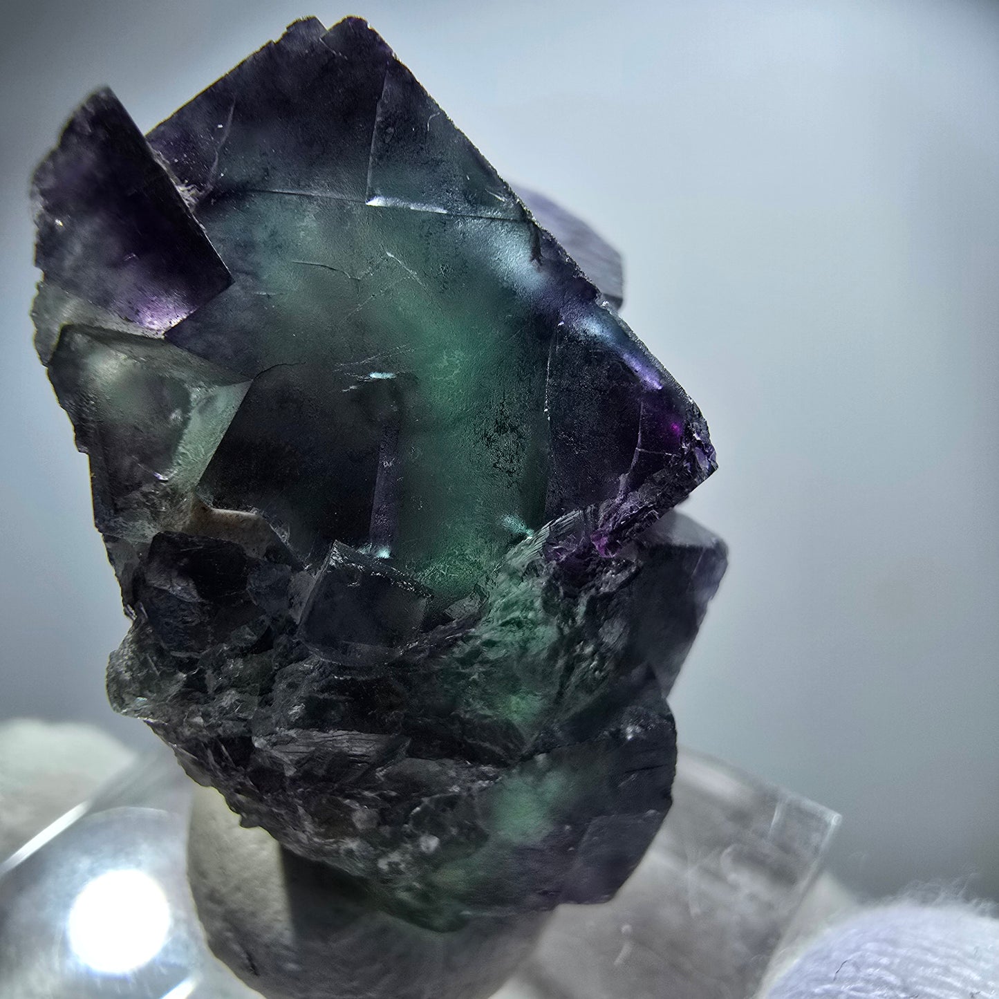 Spécimen rare de cube de fluorite fantôme, vert zonal et violet, Okorusu, Namibie, 34 x 26 x 17 mm