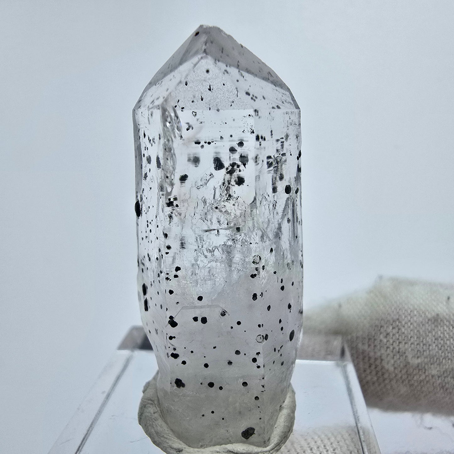 Phantom Amethyst Kristall mit Hämatit Streep Mine Goboboseb Namibia 37*16*11mm