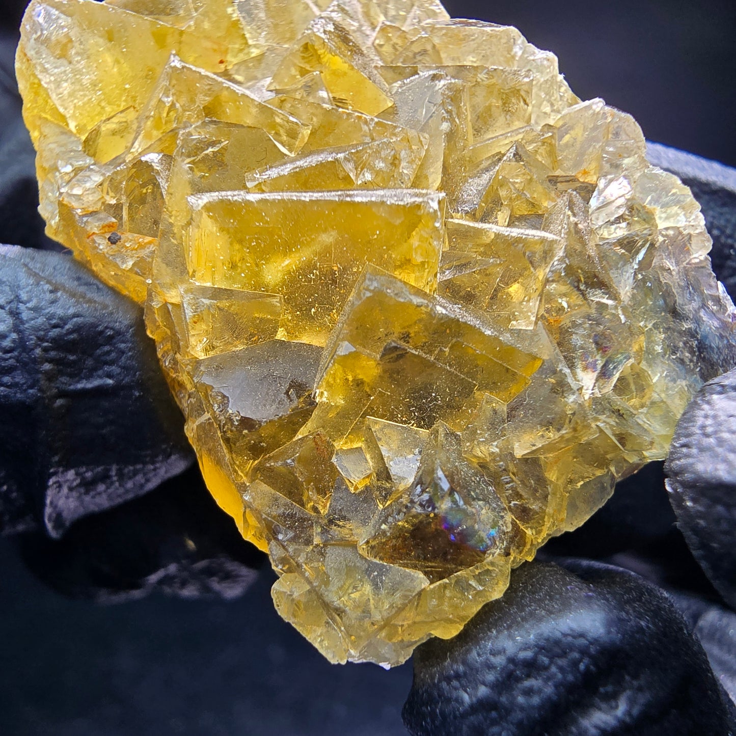 Klare Honey Pocket Phantom Fluorit Würfel Stufe gelb Okorusu, Namibia 44*27*15mm