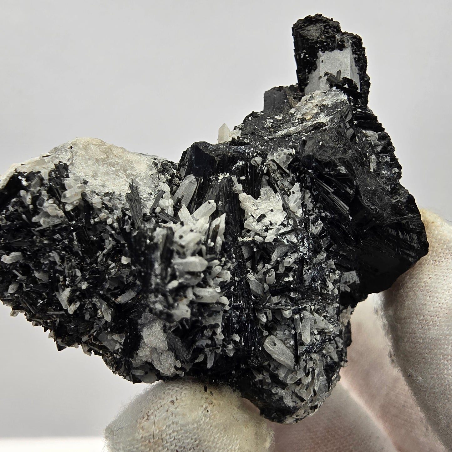 Seltene Schörl Turmalin, Quarz Stufe Erongo, Namibia 74*54*52mm Sammlung