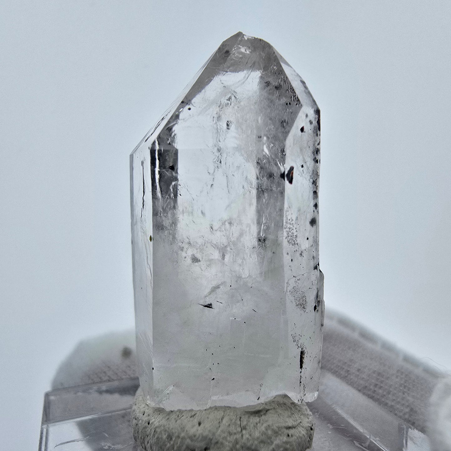 Klarer Phantom Hämatit Quarz Kristall Streep Mine, Goboboseb Namibia 32*16*13mm