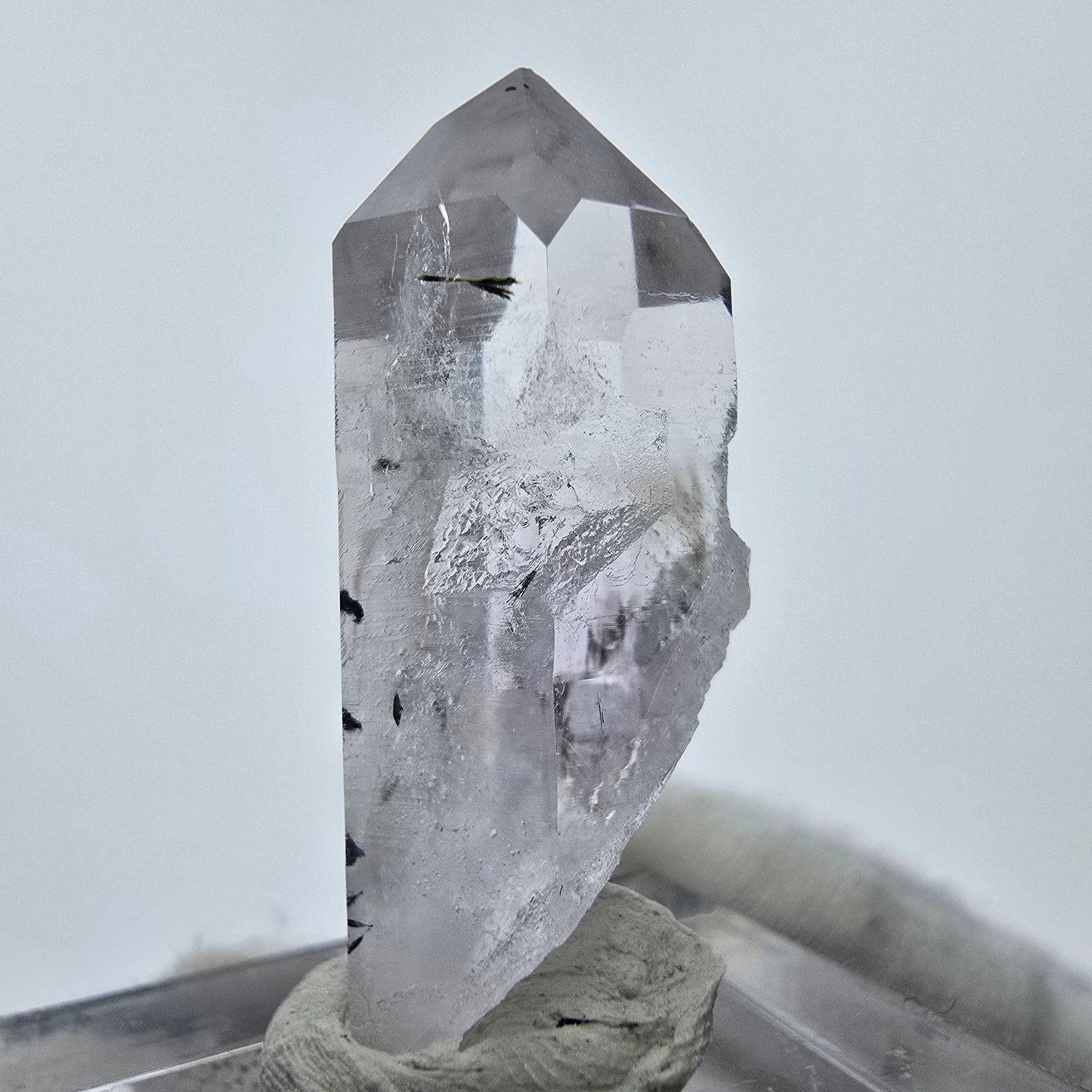 Phantom Amethyst mit Prehnit, Hämatit Streep Mine Goboboseb Namibia 32*14*11mm