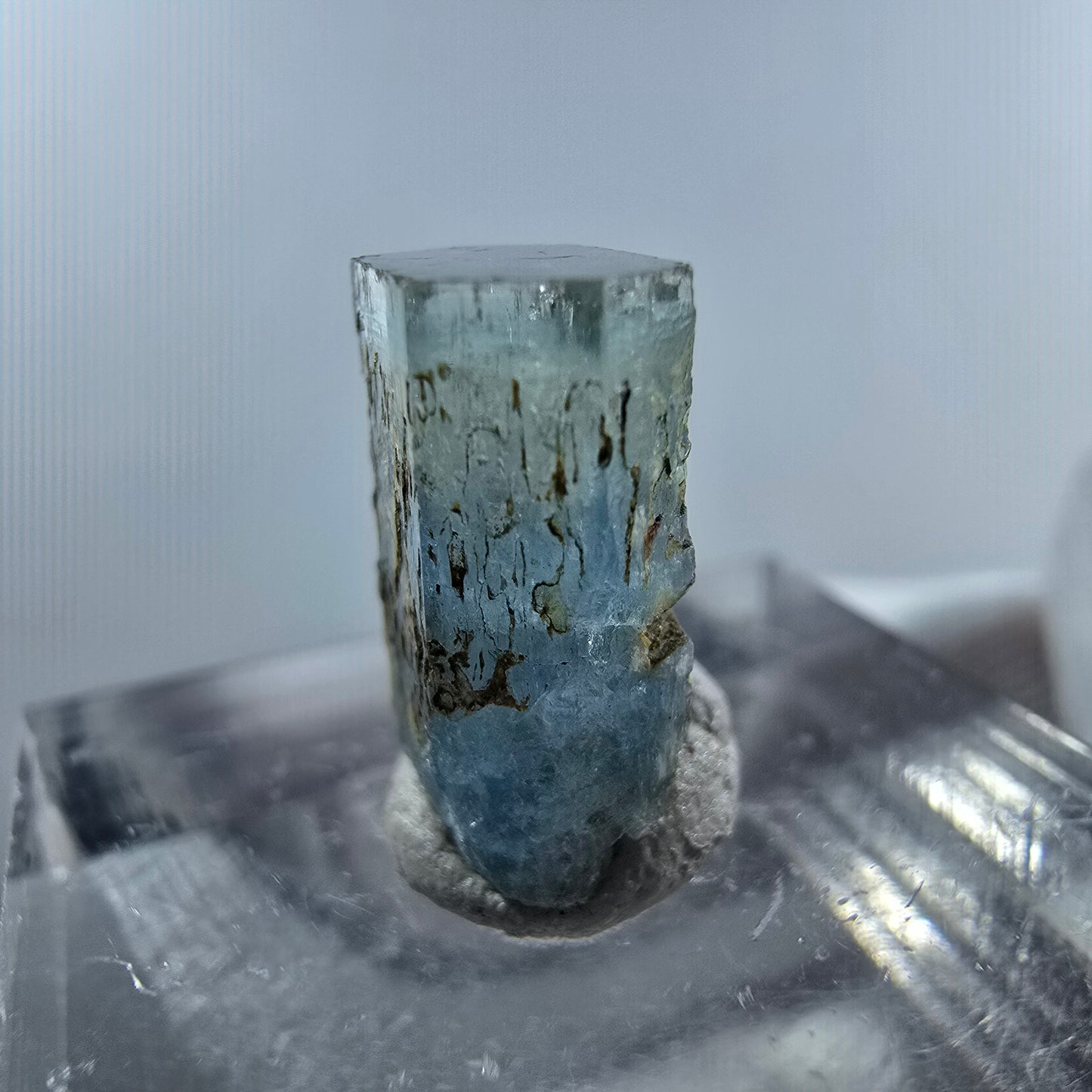 Cristal d'aigue-marine X clair rare Erongo, Namibie 14*9*5mm