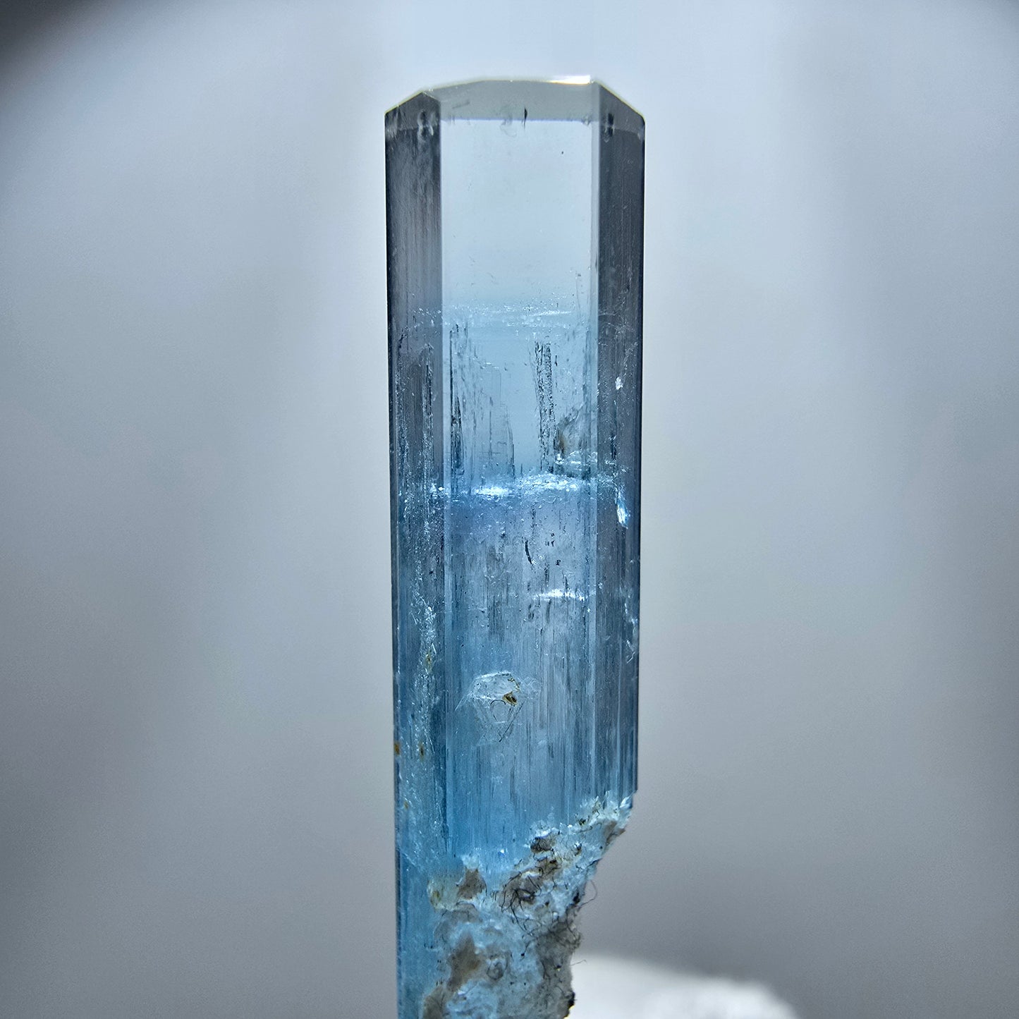 Klarer Aquamarin X DT Kristall, blau Erongo, Namibia 40*6*6mm