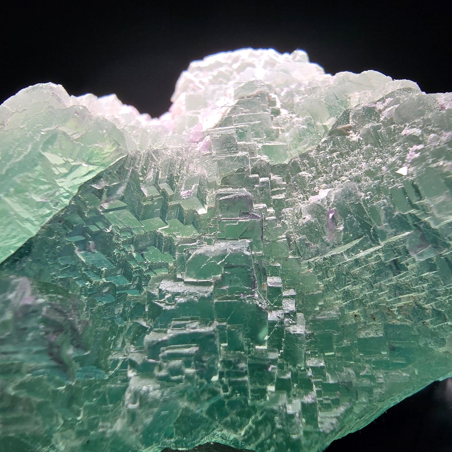 Zonare Phantom Fluorite Cube Stepped Omehane, Namibie 75*47*26mm Collection