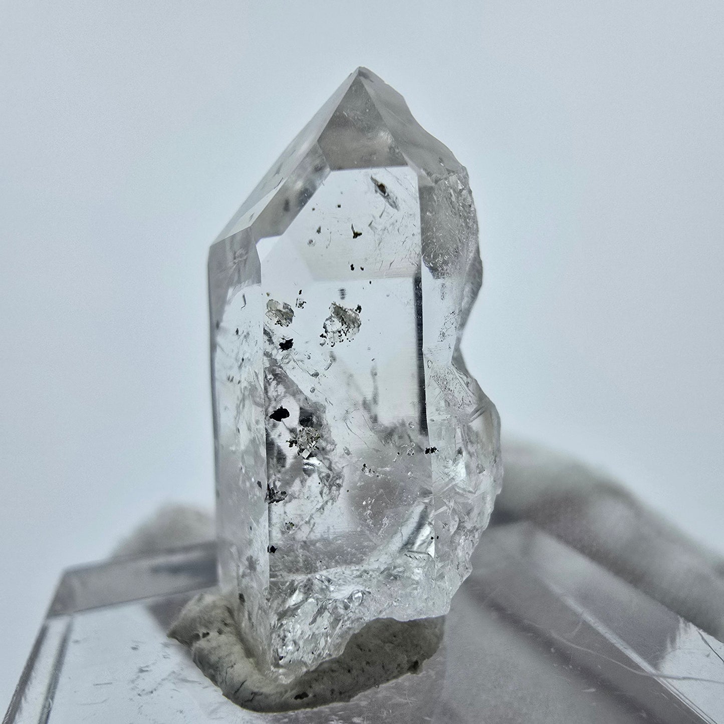 Phantom Amethyst Kristall mit Hämatit Streep Mine Goboboseb Namibia 26*15*11mm