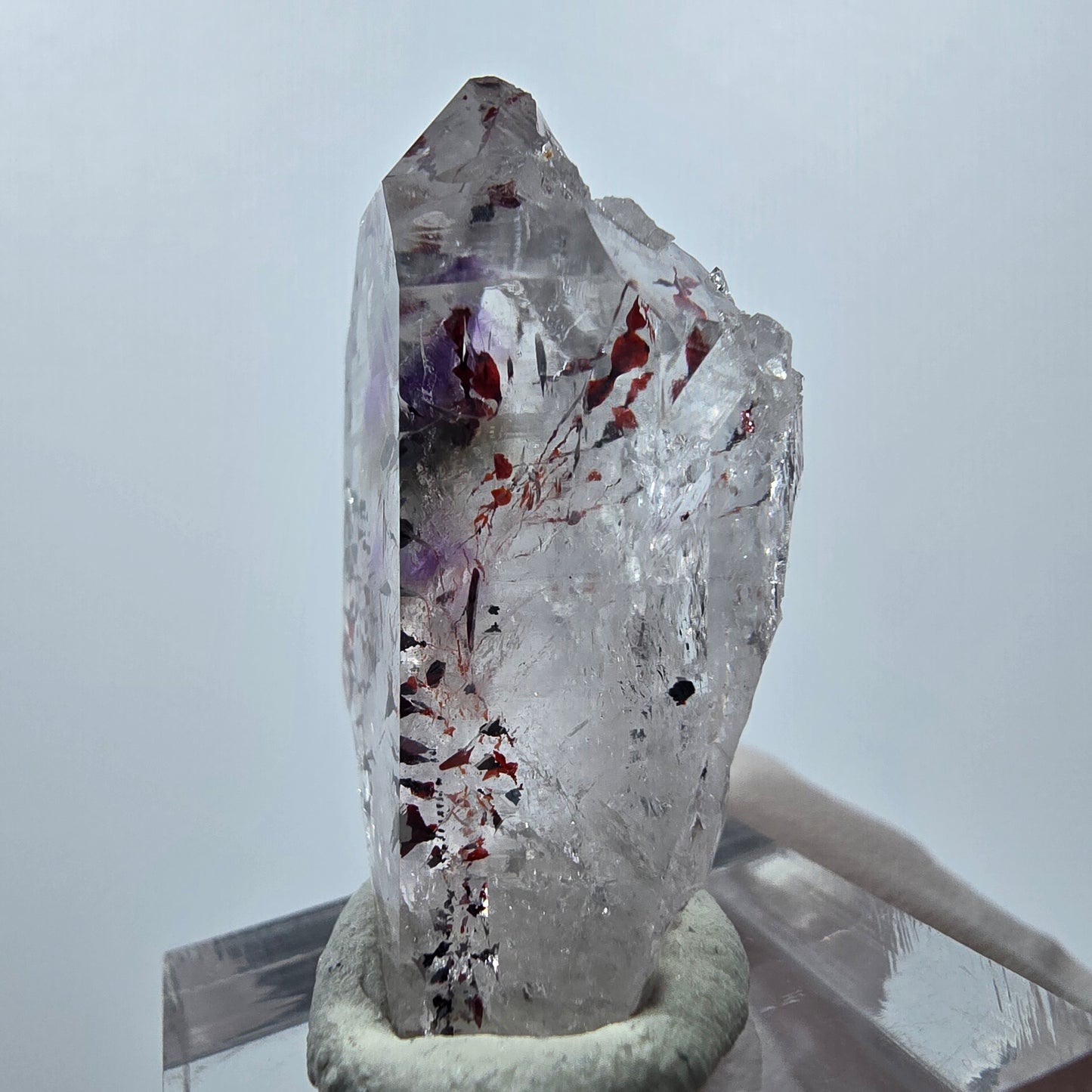 Améthyste fantôme Harlequin avec hématite, mine Streep, Goboboseb, Namibie, 37 x 26 x 14 mm